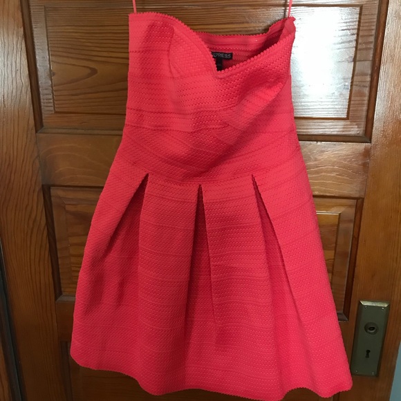 Strapless coral colored bandage style dress. - Picture 2 of 2